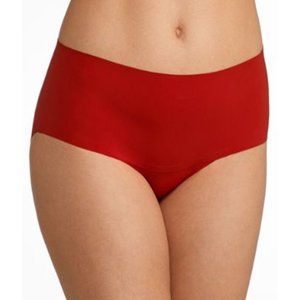 Spanx Undie-tectable brief size L smooth
